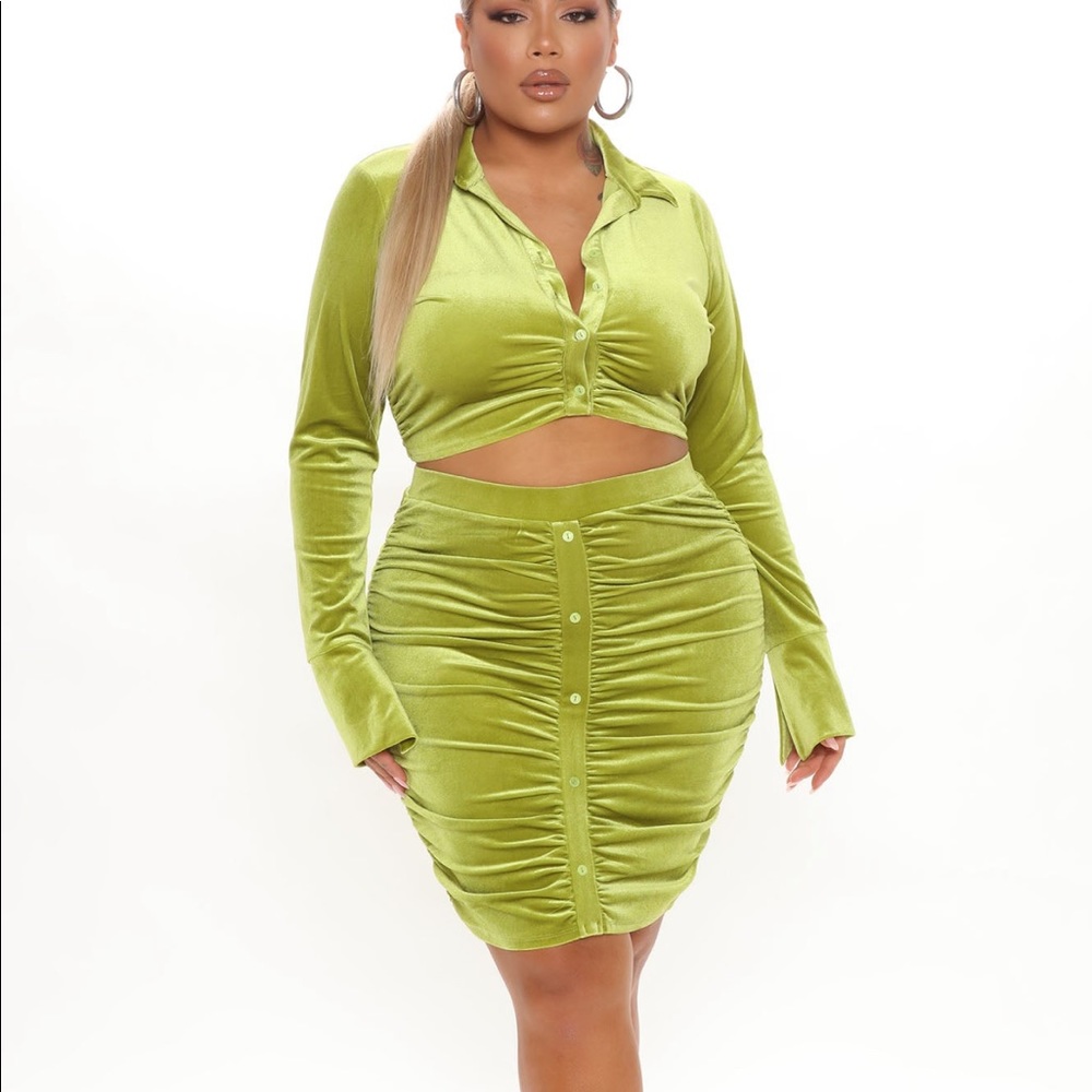 Velvet skirt set
